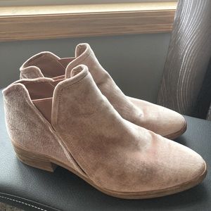 SOLD$! Dolce Vita velvet booties